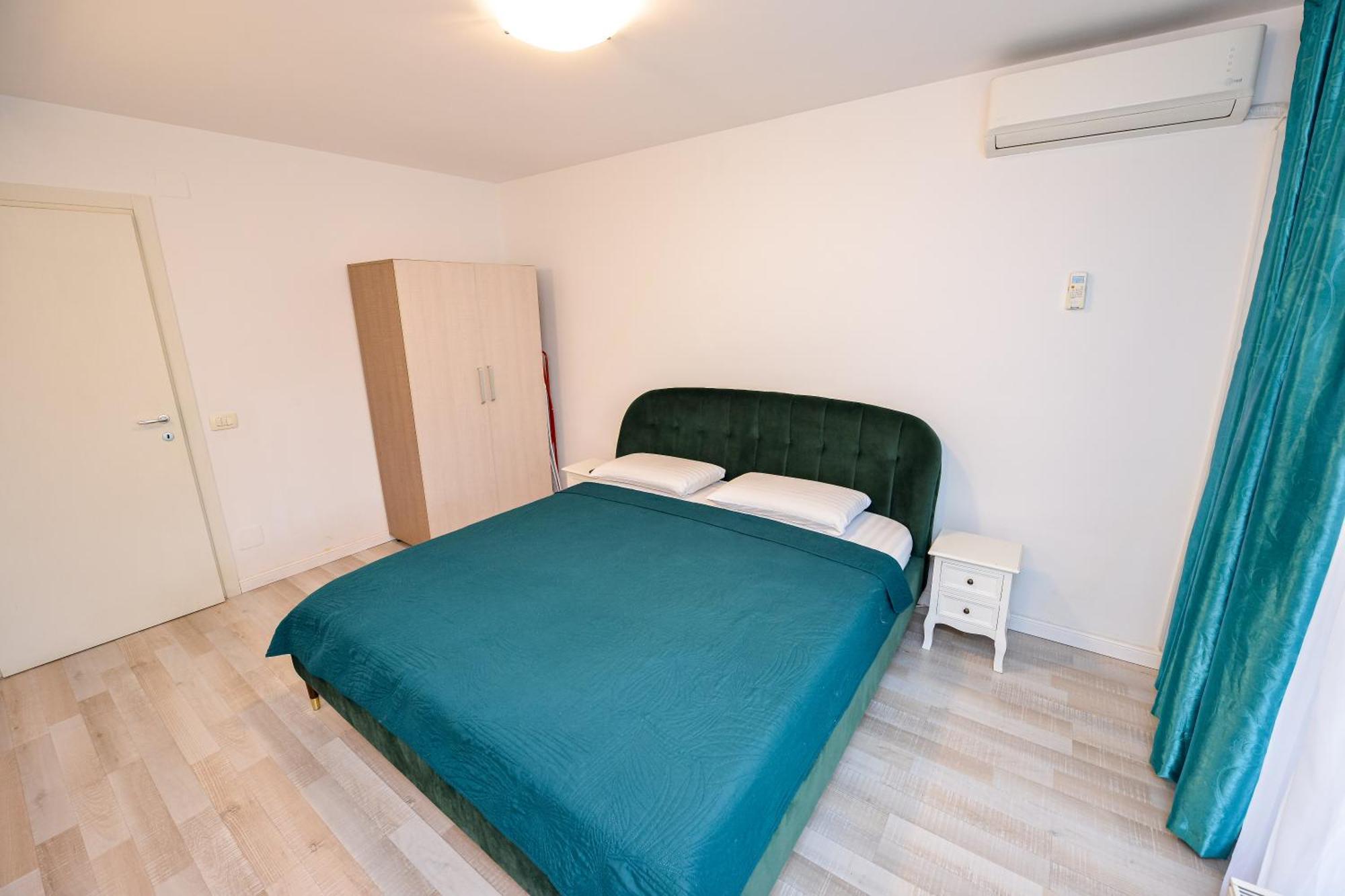 Adam And Eve Luxury - Shabbat Friendly